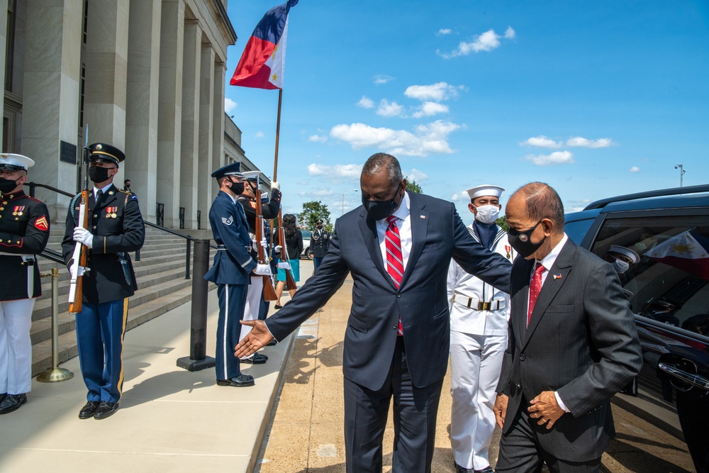 Secretary Austin host  Republic of the Philippines National Defense Secretary Delfin N. Lorenzana