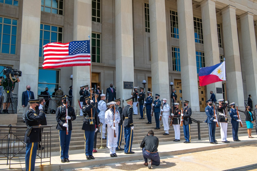 Secretary Austin host  Republic of the Philippines National Defense Secretary Delfin N. Lorenzana