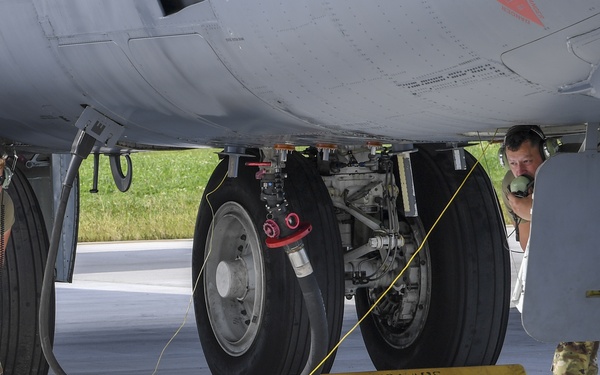 Airmen perform checks and fuels B-52