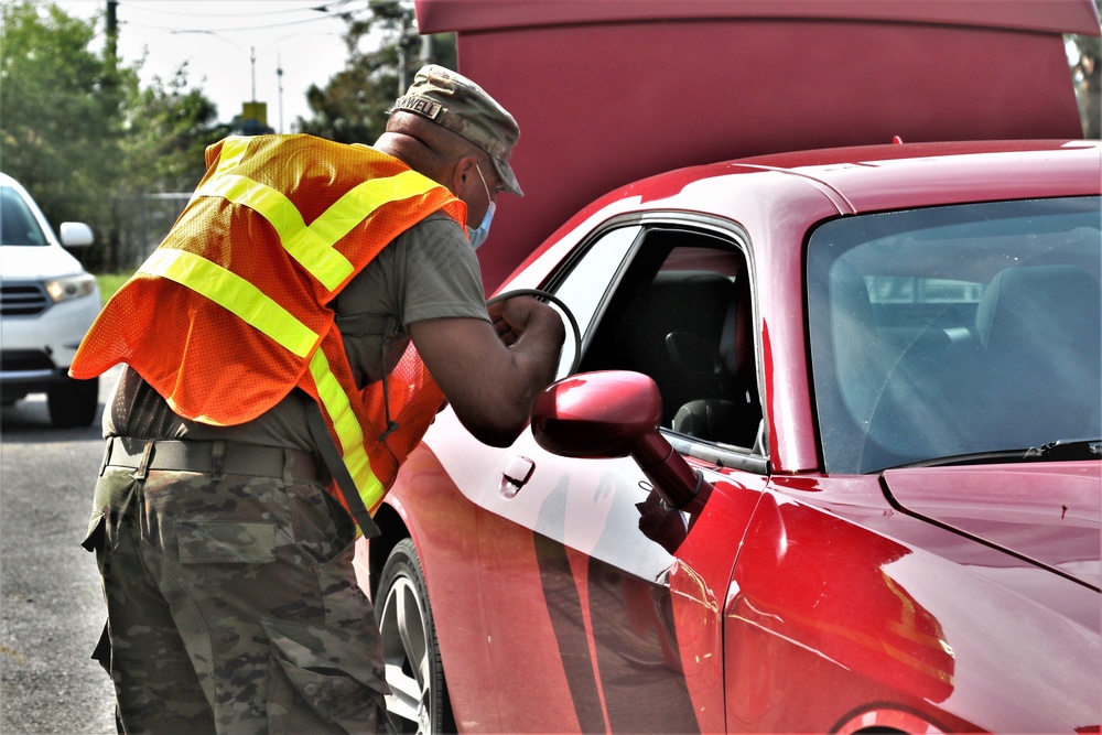 Arkansas National Guard Soldiers help citizens of New Orleans after Hurricane Ida