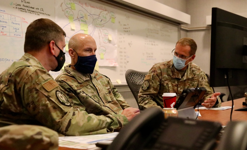 VCSAF GEN Allvin Visits DIRMOBFOR