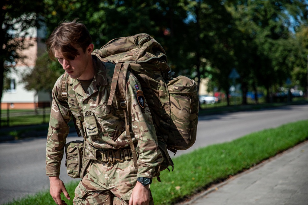 U.S. Army Dark Rifles invites Battle Group Poland soldiers to a Spur Ride