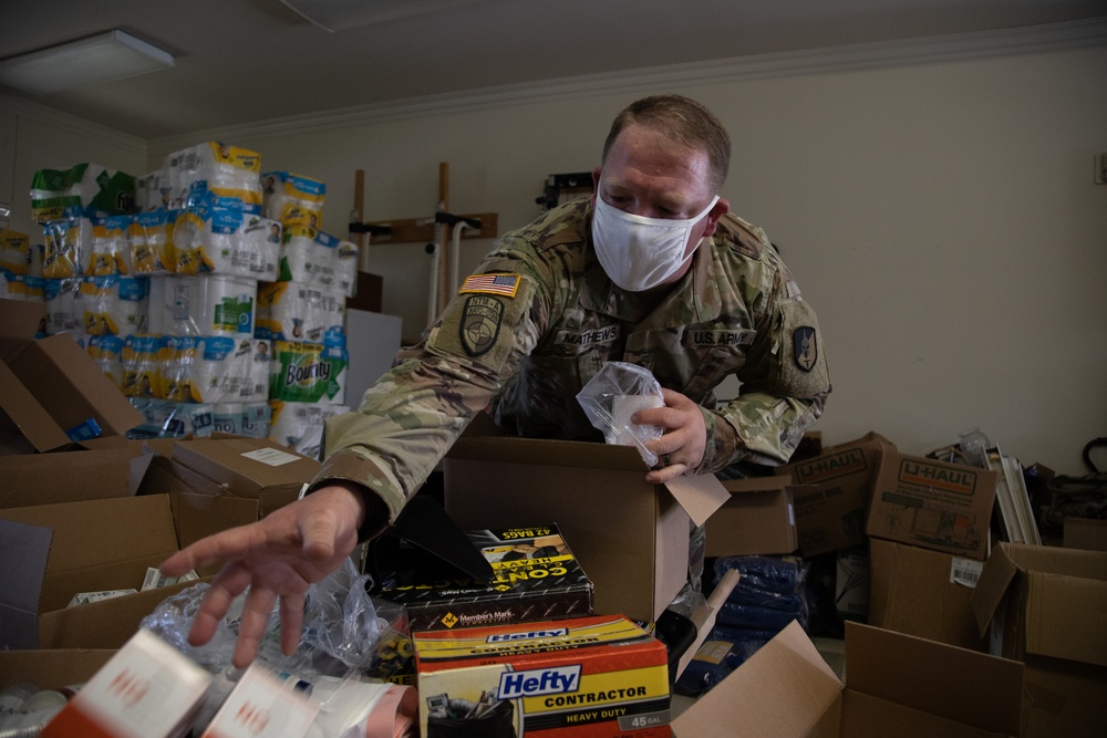 Alabama National Guard MPs Help Out At Tribal Distribution Center