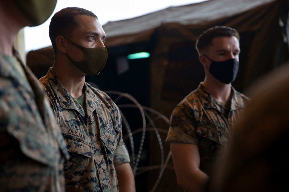 Commandant of the Marine Corps and Sgt. Maj. of the Marine Corps visit III MEF