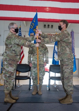 Adams assumes command of 123rd Contingency Response Group