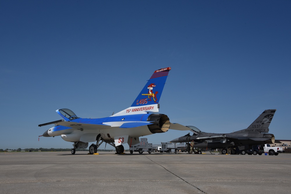 South Dakota ANG F-16s
