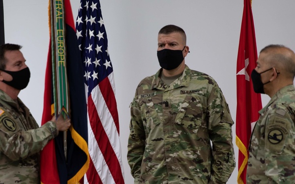 Guidry assumes 86th Training Division command