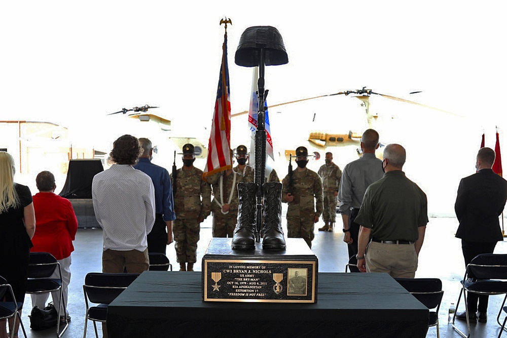Kansas City area Army Reserve hangar dedicated to fallen Soldier