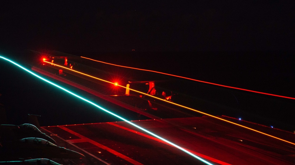USS Carl Vinson (CVN 70) Conducts Flight Operations