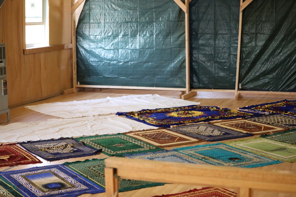 Cultural liaison creates prayer areas for Afghans