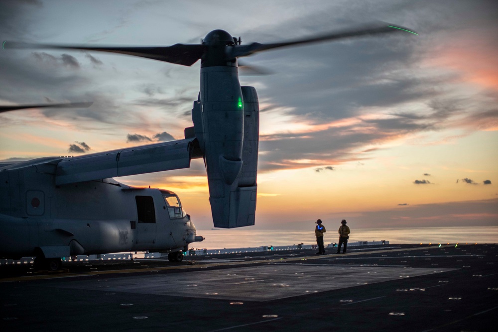 11th MEU ACE conducts routine flight operations aboard USS Essex (LHD 2)