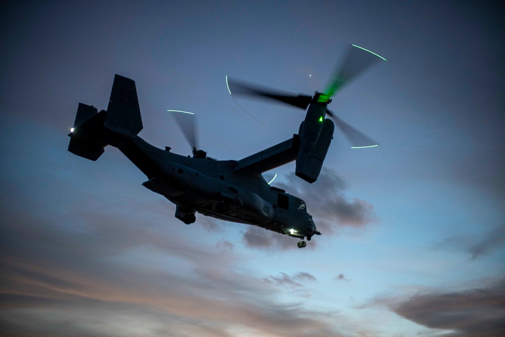 11th MEU ACE conducts routine flight operations aboard USS Essex (LHD 2)