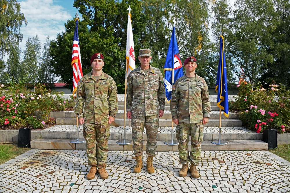 SOCEUR Signal Detachment, 112th Signal Battalion Change of Command