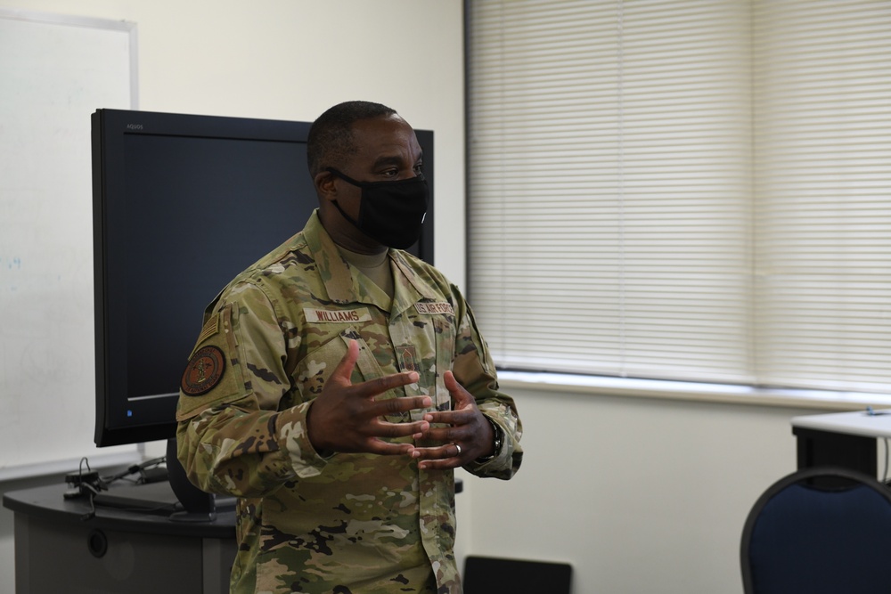 North Carolina Army and Air National Guard Medical Technicians Set Up COVID-19 Medical Support Shelter