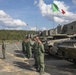 Italian Army 132nd Tank Regiment meets U.S. Army Europe and Africa commanding general