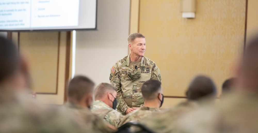 Chief of Staff of the Army and Sergeant Major of the Army Visit Fort Bragg