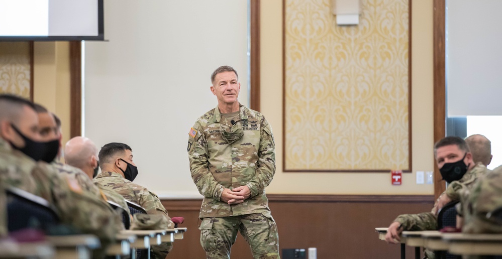 Chief of Staff of the Army and Sergeant Major of the Army Visit Fort Bragg