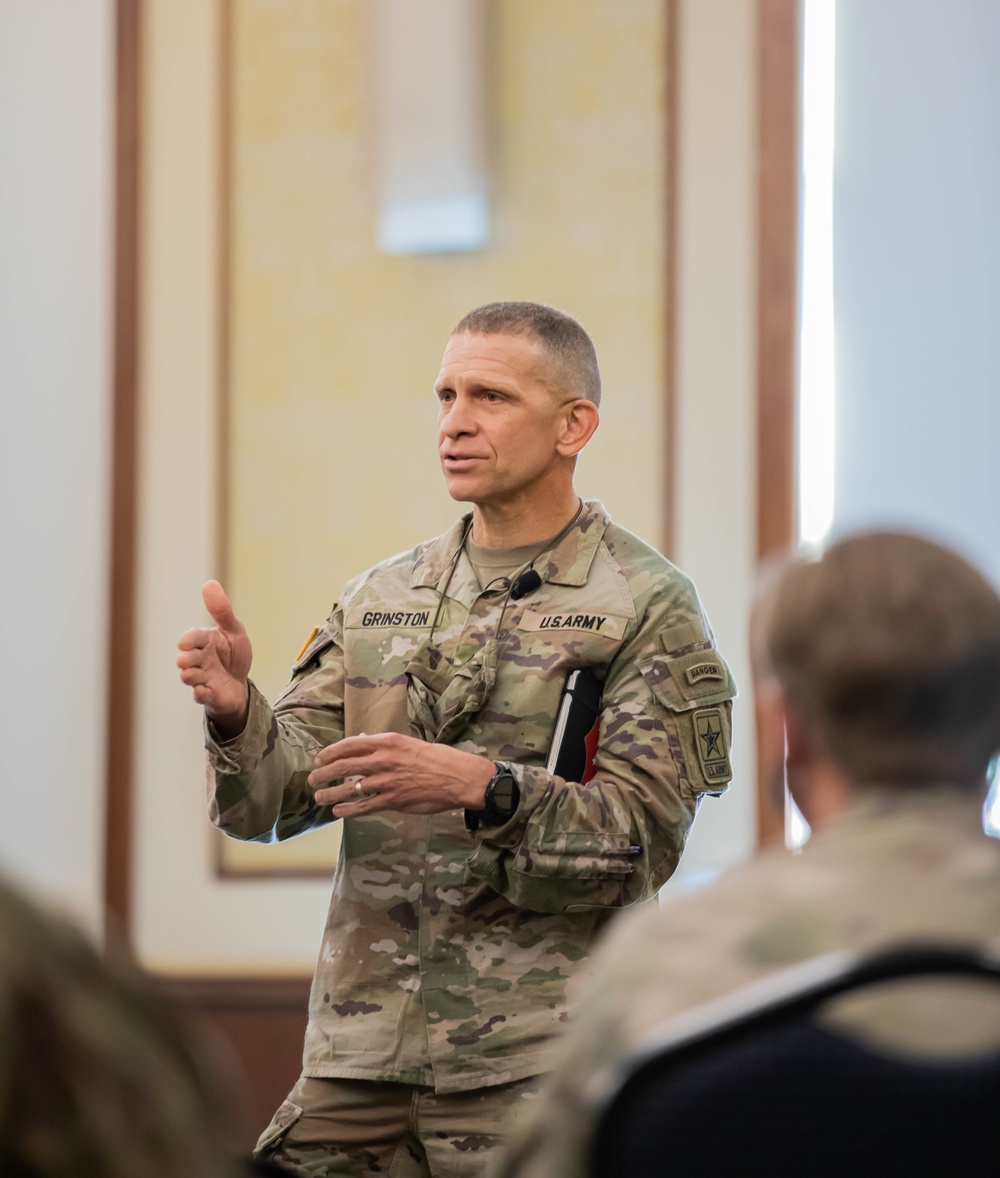 Chief of Staff of the Army and Sergeant Major of the Army Visit Fort Bragg