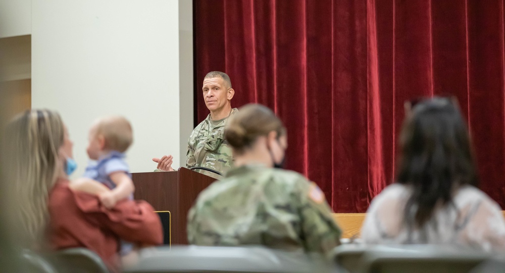 Chief of Staff of the Army and Sergeant Major of the Army Visit Fort Bragg