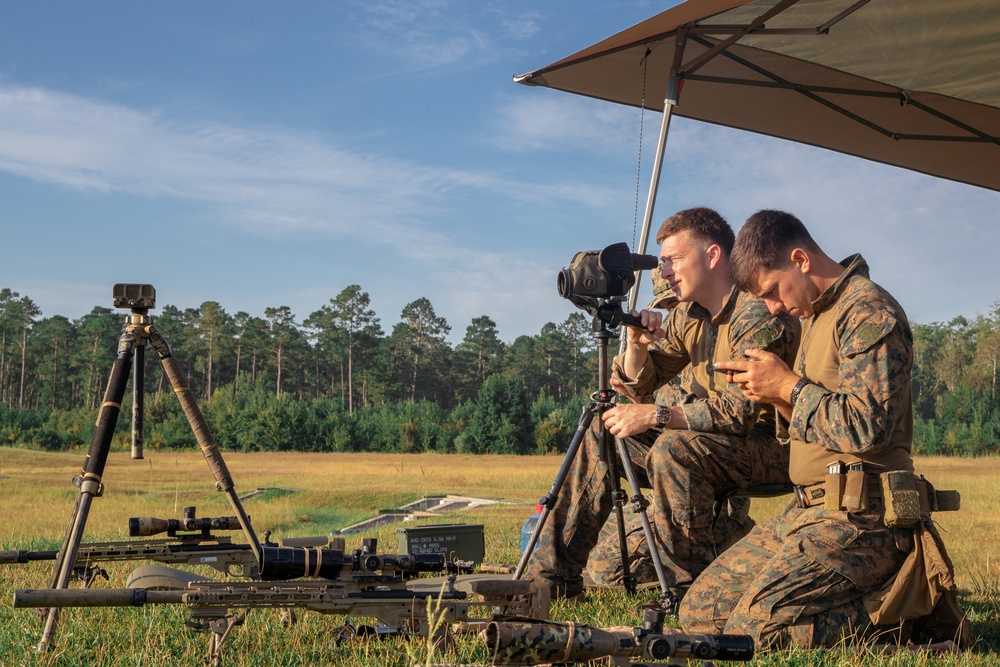 Recon Conducts Long Range Training