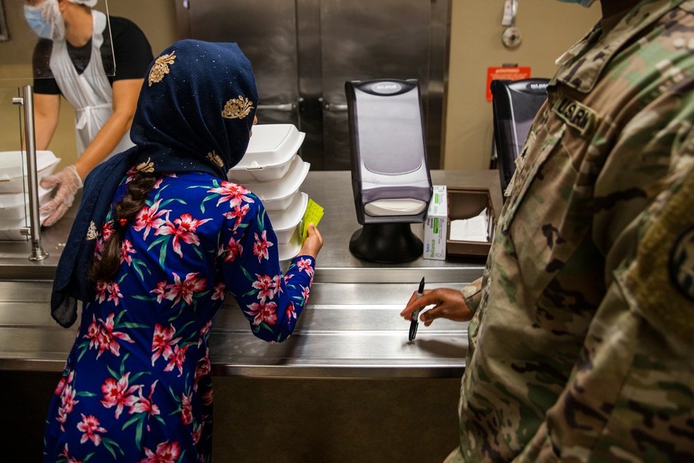 DFAC Serves Afghan Evacuees