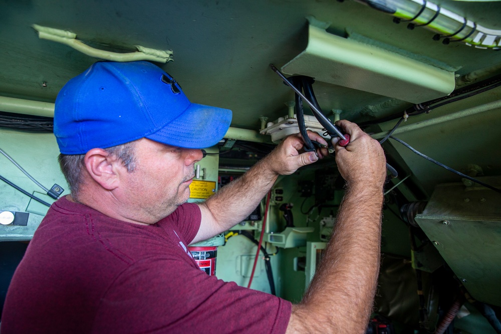 Tobyhanna contractors install CROWS systems on Marine AAVs
