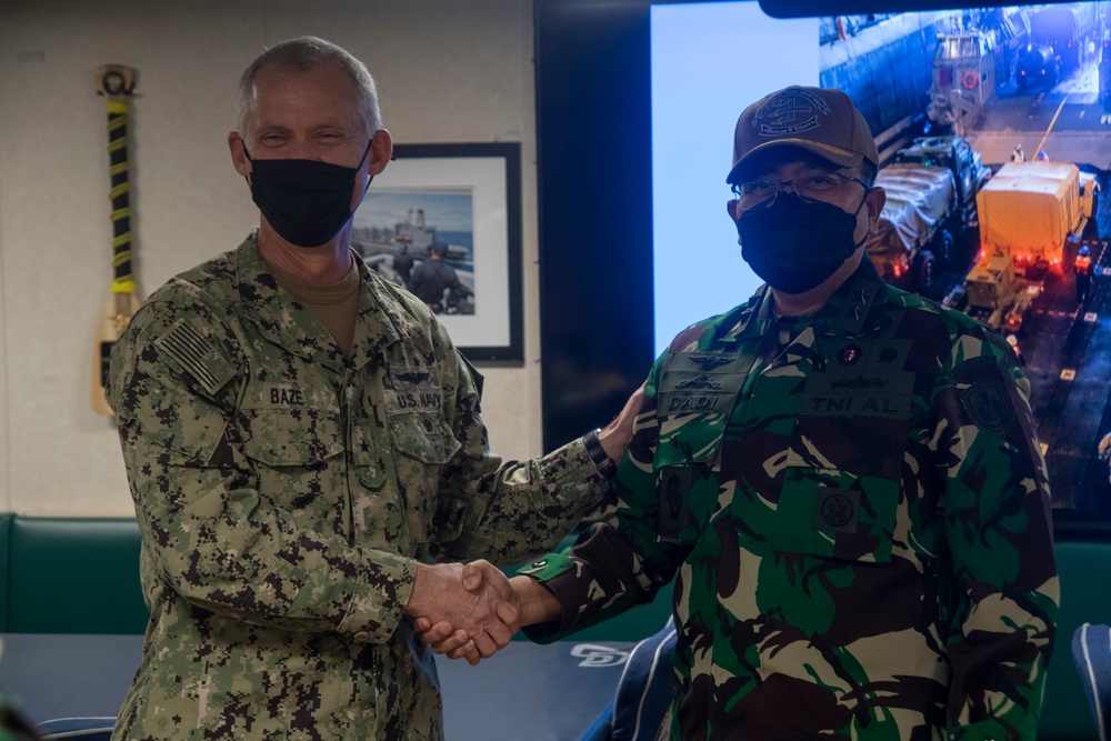 Indonesian Marine Corps Commandant Tours USS San Diego