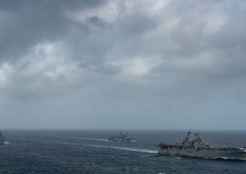 Essex Amphibious Ready Group Enters 5th Fleet