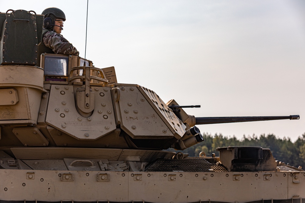 Fighting Aces conduct live-fire exercises from M2A3 Bradley Fighting Vehicles at DPTA
