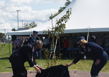 Air National Guard Deputy Director unveils 9/11 memorial