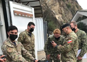 Chilean Navy and MDSU 2 Sailors Work Together During SPS 21