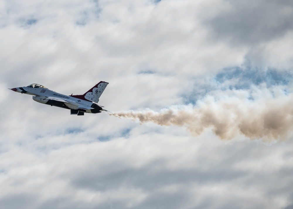 DVIDS Images Thunder over New Hampshire is Headlined by AF