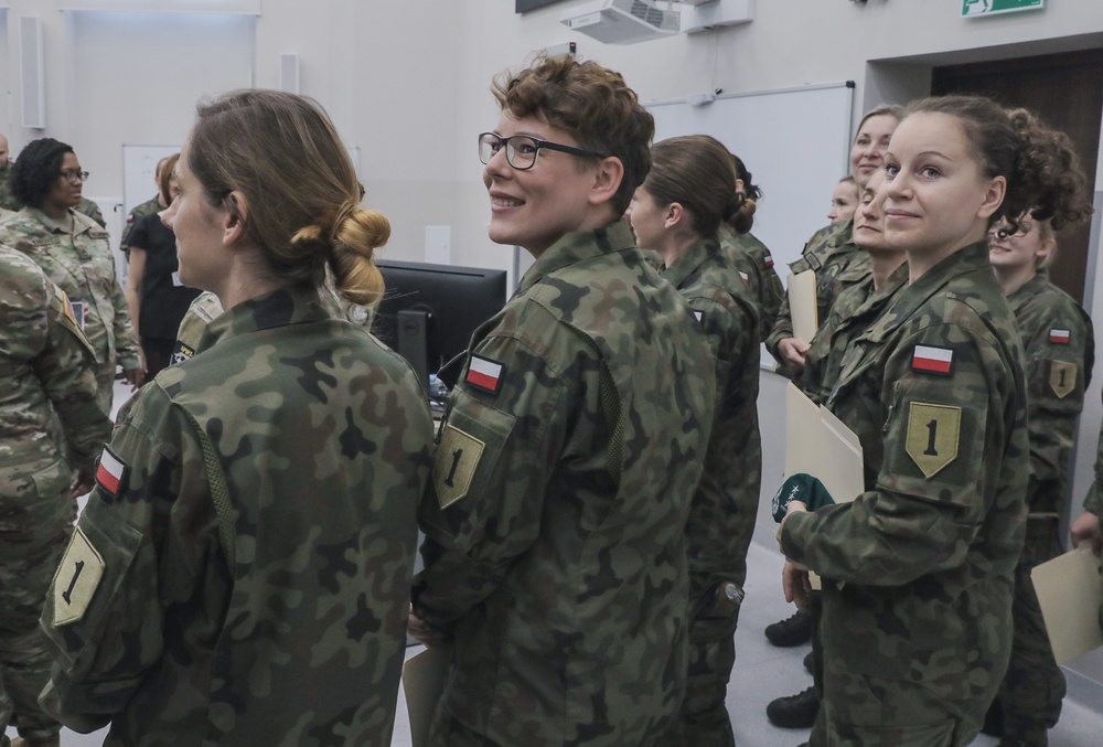 U.S. and Polish Army Women’s Cultural Exchange