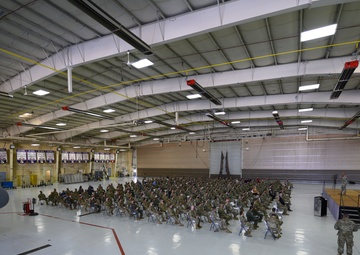 Air Force Chief of Staff visits Peoria Air National Guard Base