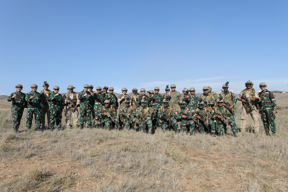 Indonesian military leaders visit 1st Marine Division for a military exchange