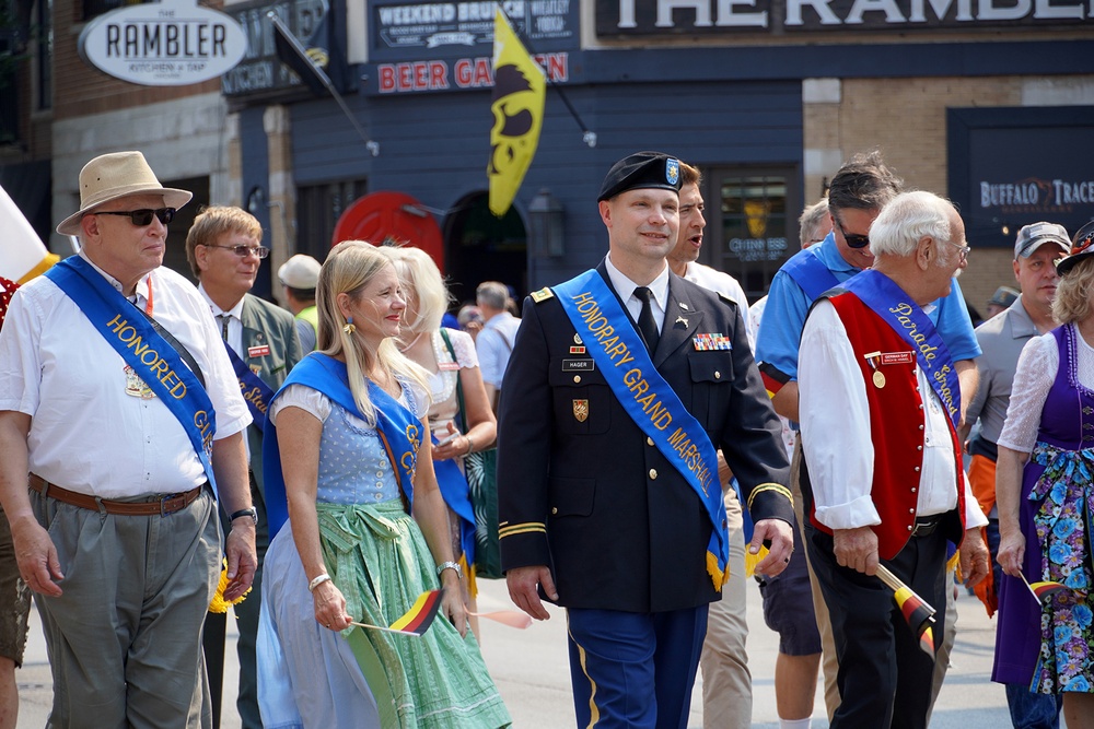 Chicago’s 2021 Steuben Parade honors U.S. Army Reserve Soldier