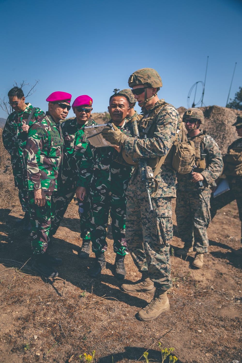 Indonesian military visits 1st Marine Division