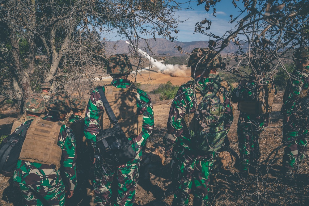 Indonesian military visits 1st Marine Division