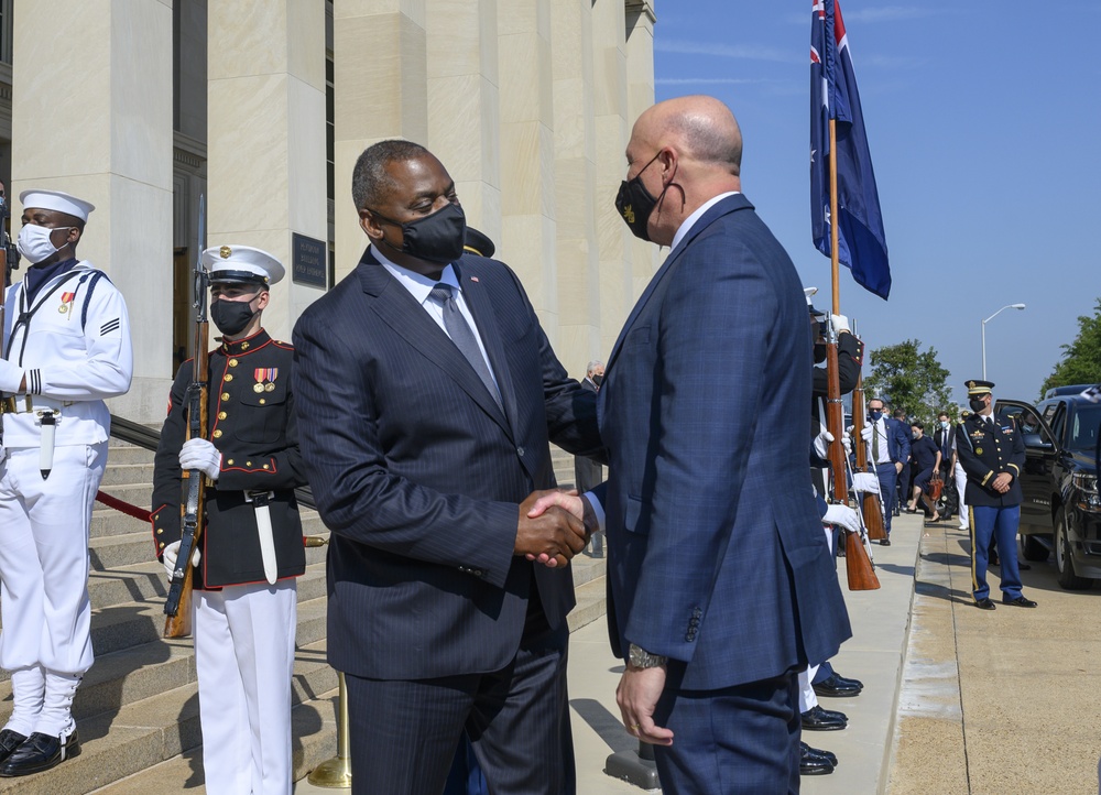 SD Austin hosts Australian Minister for Defense