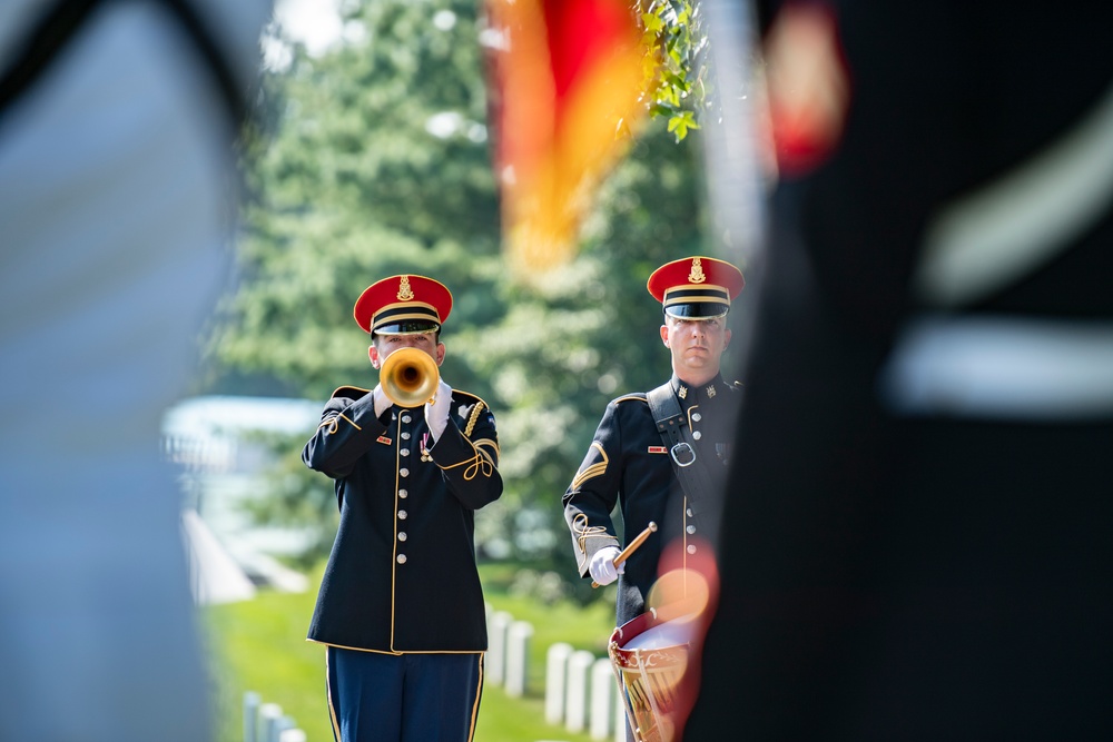 An Armed Forces Full Honors Wreath-Laying Ceremony is Held to Commemorate the 164th Birthday of President William H. Taft