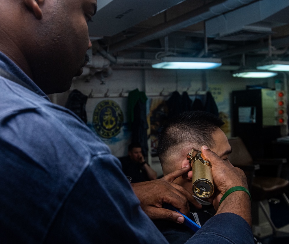 USS Ronald Reagan (CVN 76) Barbershop