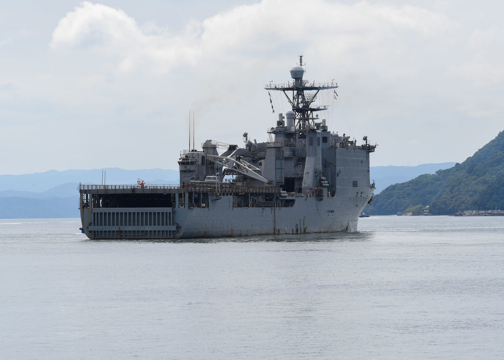 USS Germantown Departs CFAS After 10 Years Forward-Deployed