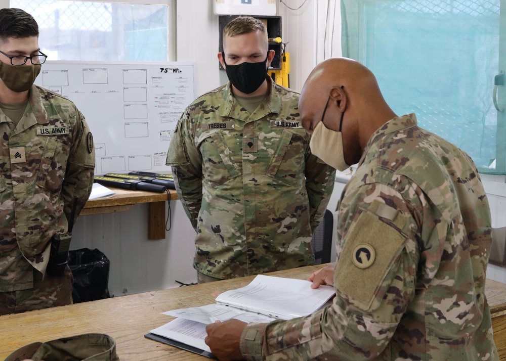 1st TSC commanding general visits Camp Arifjan’s Theater Confinement Facility