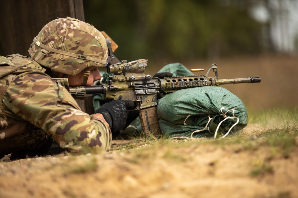 DVIDS - Images - 2-34th Armored Regiment conducts M-4 carbine range at ...