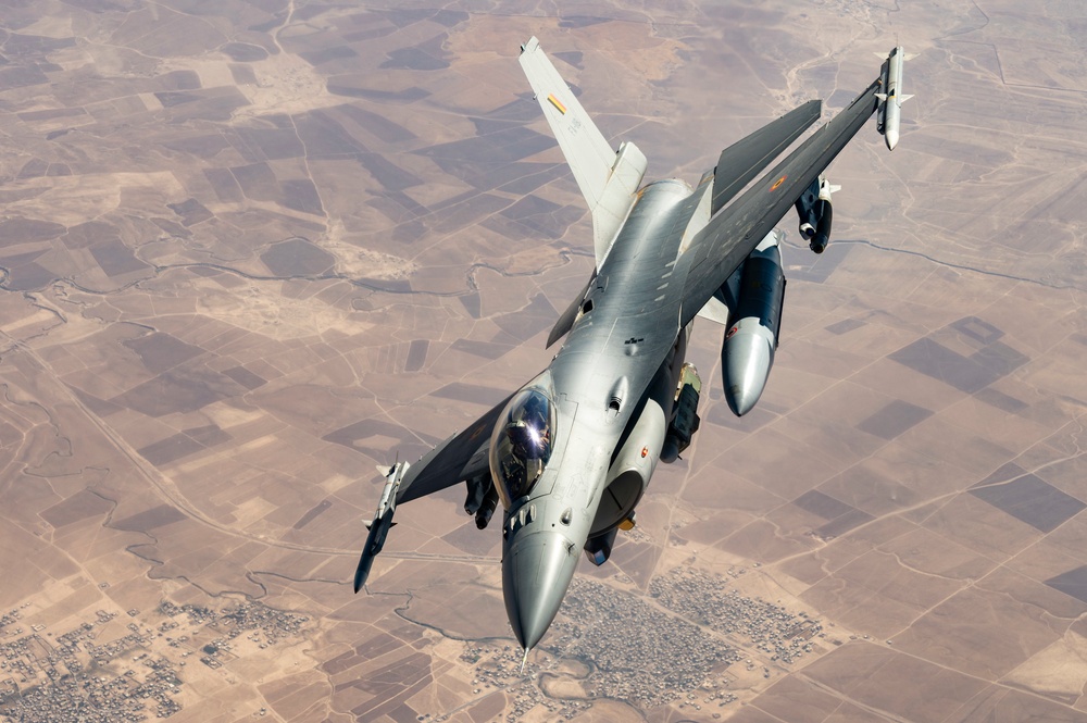 349th EARS refuels Belgian F-16s