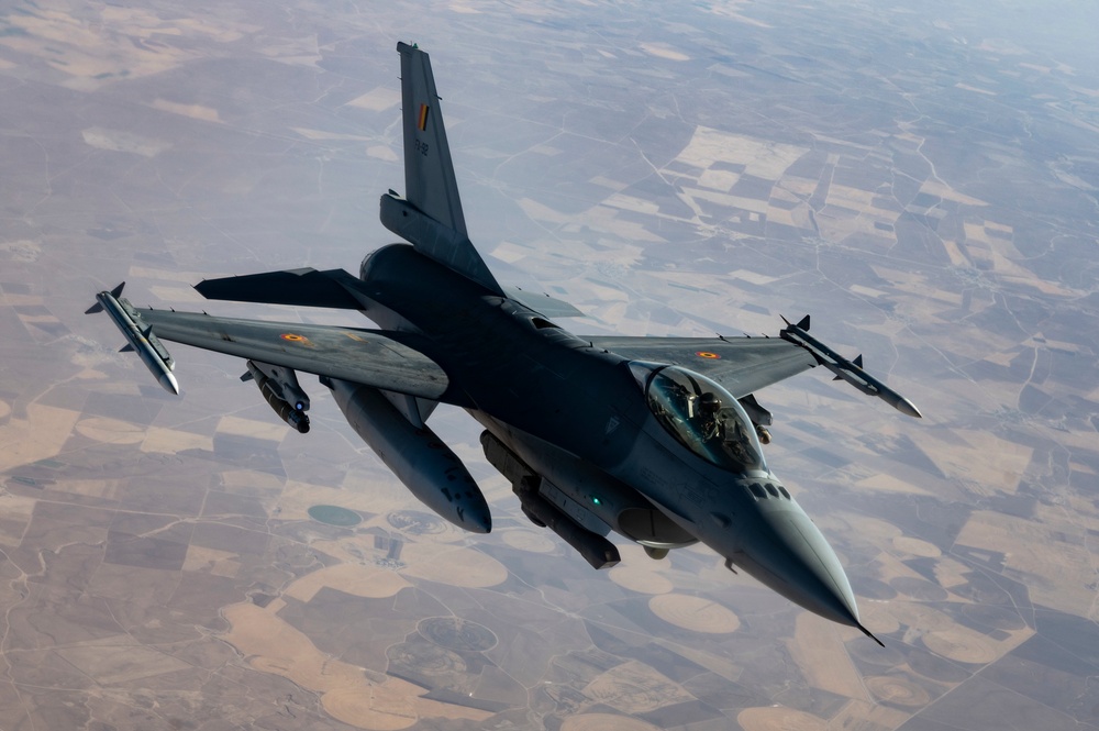 349th EARS refuels Belgian F-16s
