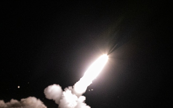 1-6 FAR fires GMLRS in the Artic Circle