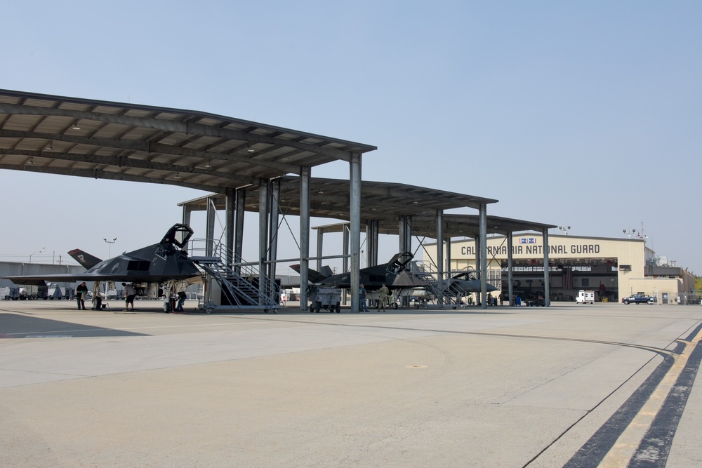 144th Fighter Wing Welcomes F-117s to Train with F-15s