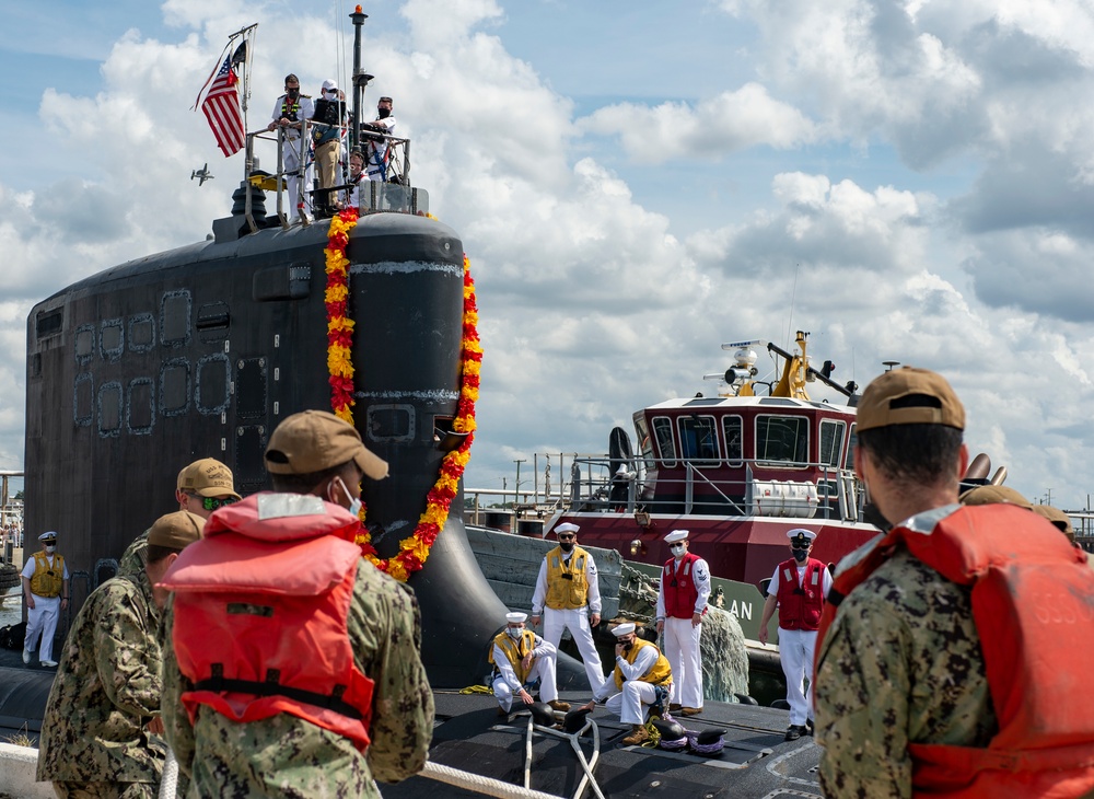 USS John Warner (SSN 785) Returns From Deployment