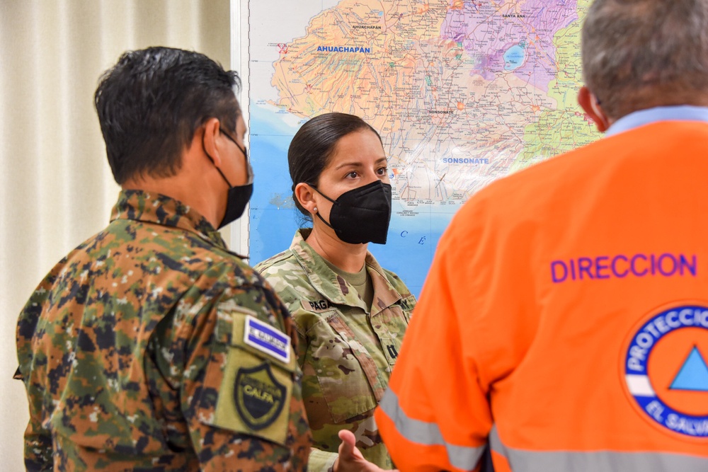 JTF-Bravo strengthens partnerships in Central America through disaster response exchange